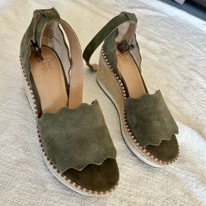 CROWN VINTAGE DAFFODIL ESPADRILLE WEDGE SANDAL